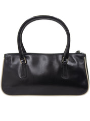 ロゴエンボスハンドバッグ ブラック