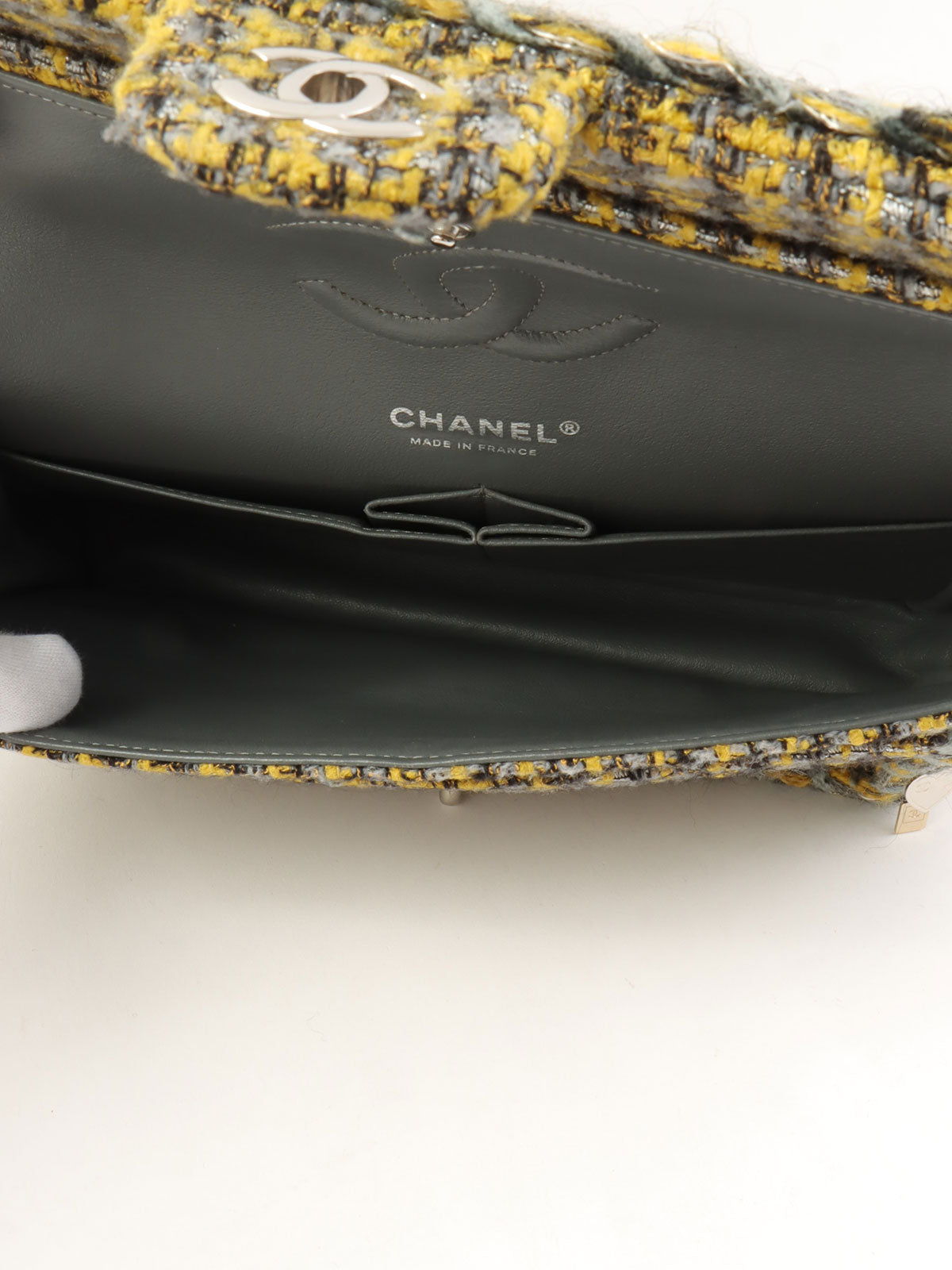 2017款 Tweed Icon Charm CC Turnlock 链条包，黄/灰/多色