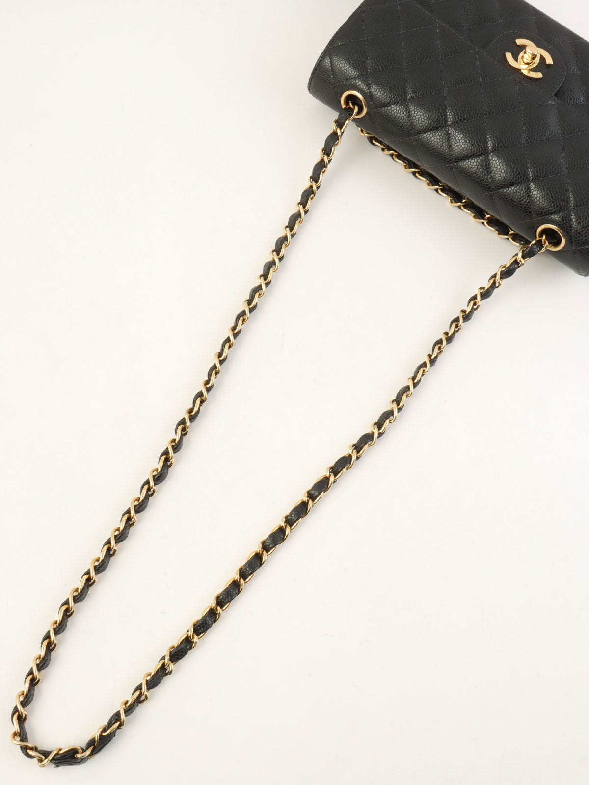 2004 Caviar Skin Classic Flap Chain Bag 23cm Black