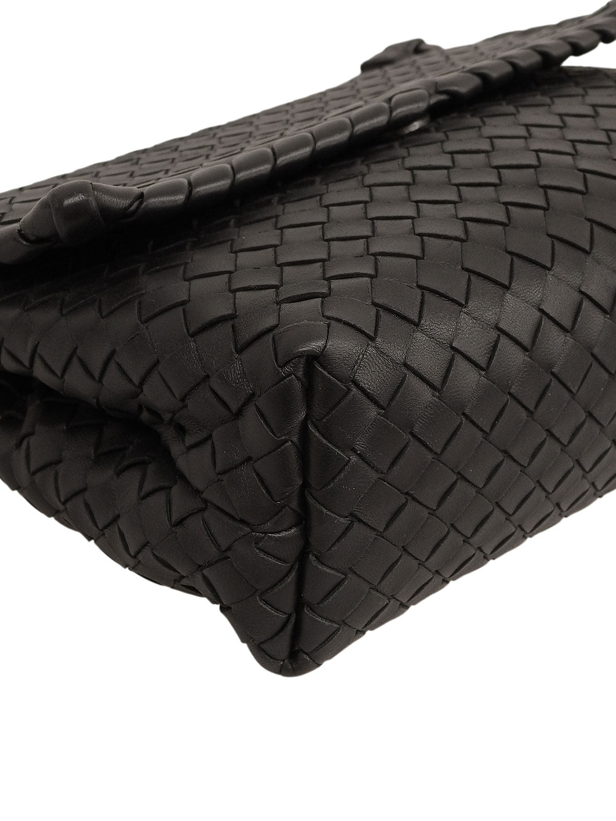 イントレチャートチェーンショルダーバッグ ブラック