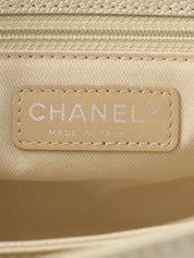 2010年頃製 キャビアスキンCCマークステッチチェーンショルダーバッグ メタリックホワイト