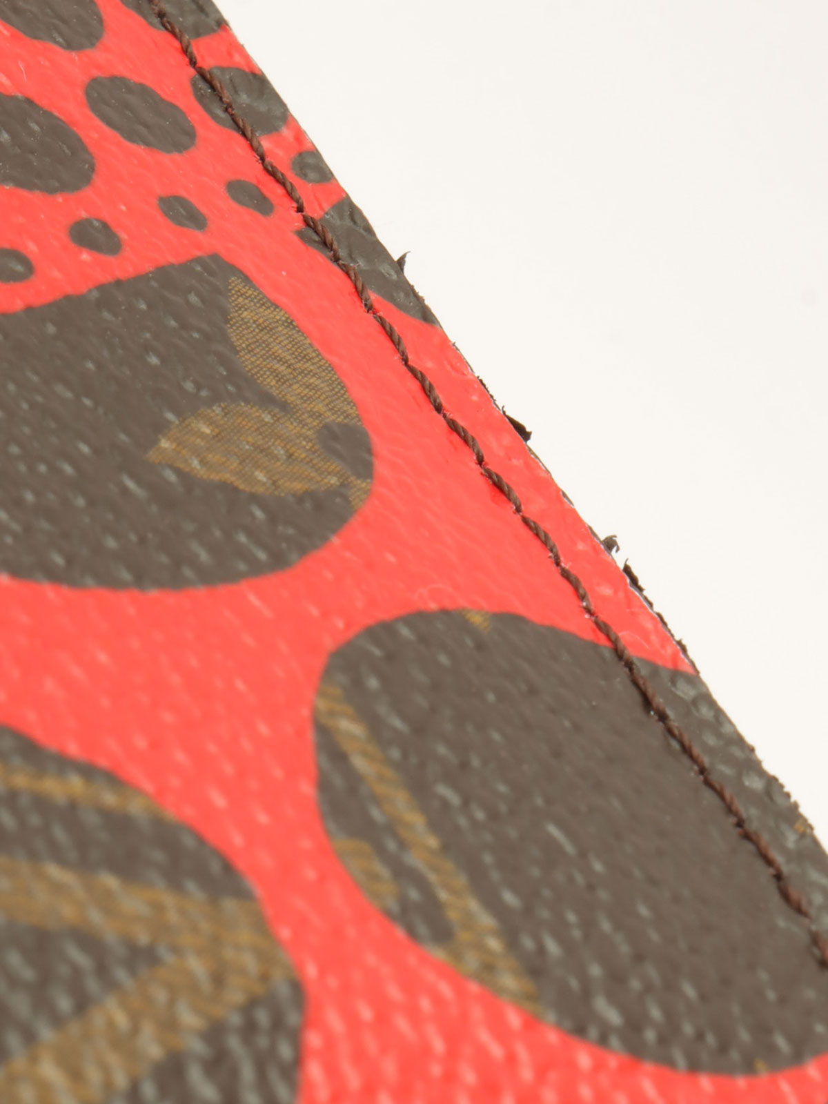 2012 Yayoi Kusama Collaboration Zippy Wallet Brown/Red