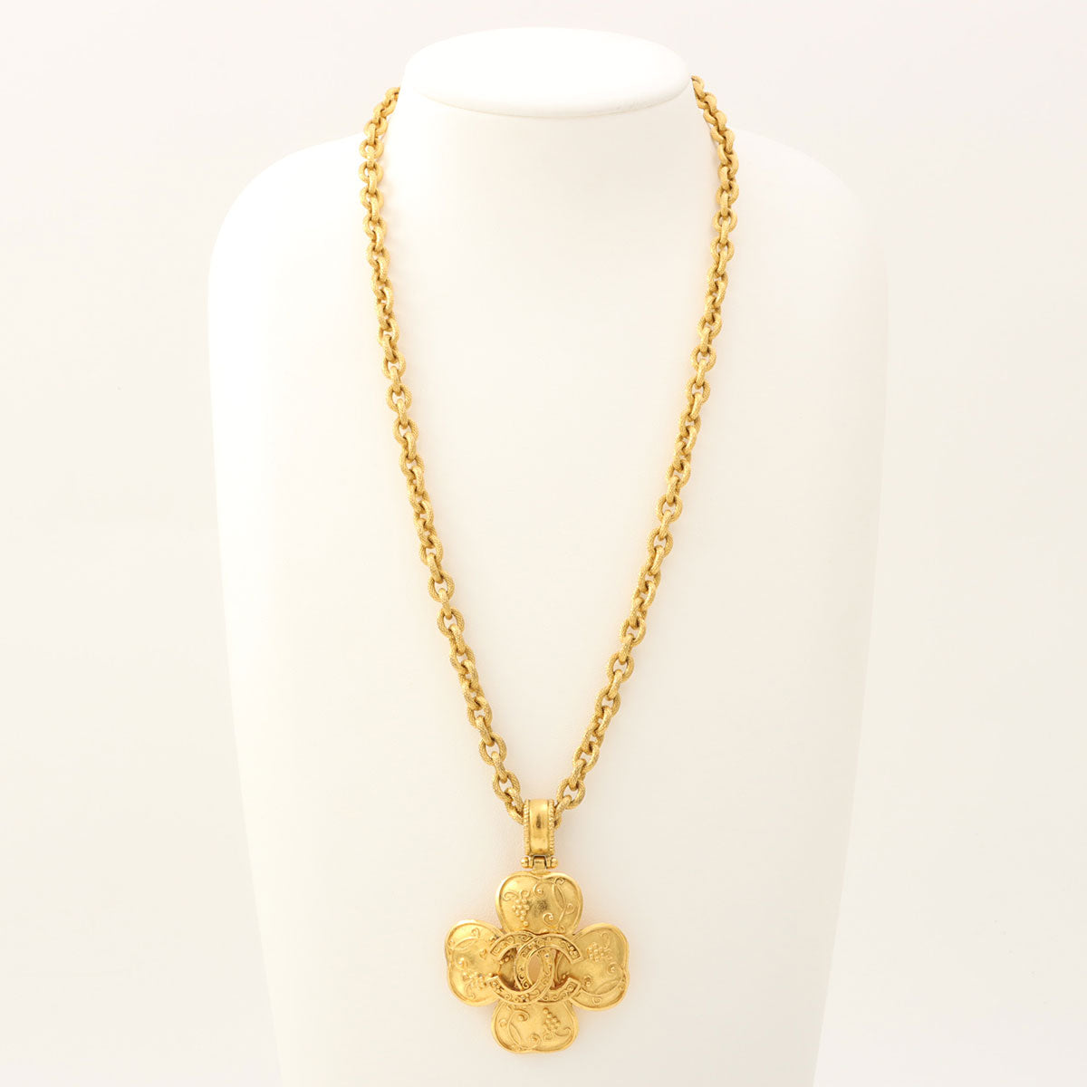 1996 CC Mark Clover Motif Necklace, Gold