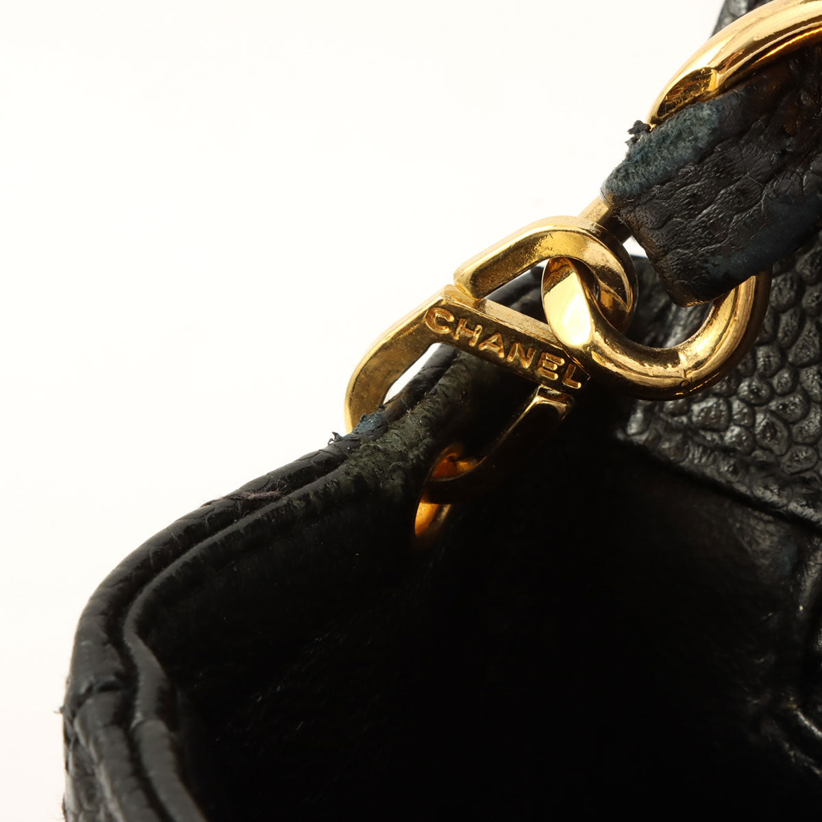 Circa 1995 Caviar Skin V-Stitch CC Turnlock Shoulder Bag Black