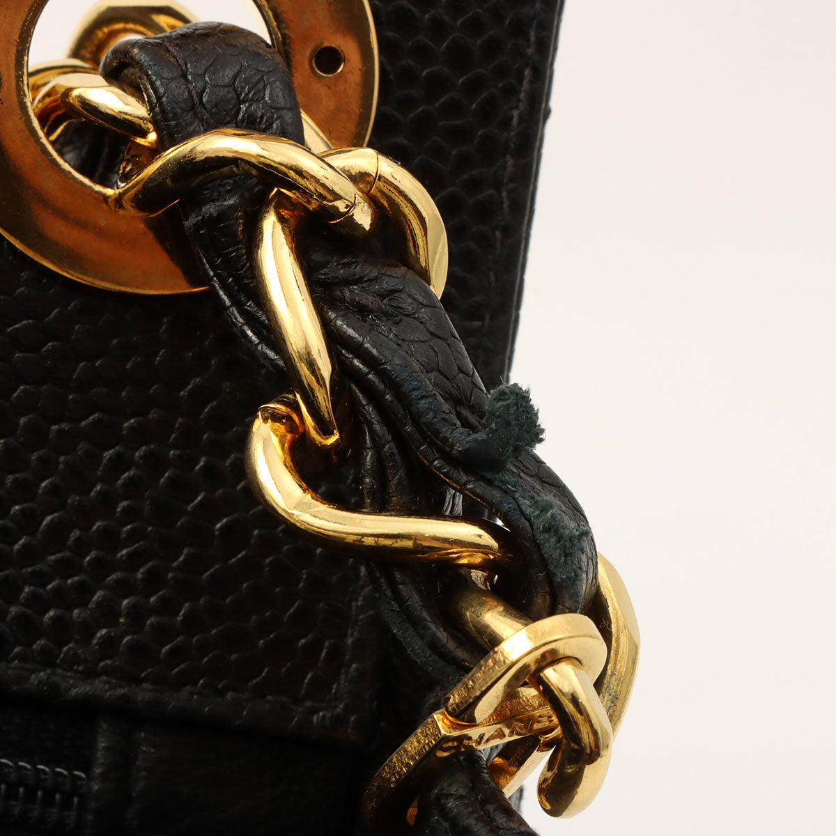 Circa 1995 Caviar Skin V-Stitch CC Turnlock Shoulder Bag Black