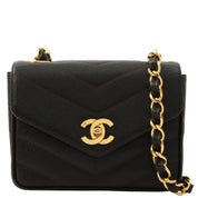 Circa 1995 Caviar Skin V-Stitch CC Turnlock Shoulder Bag Black