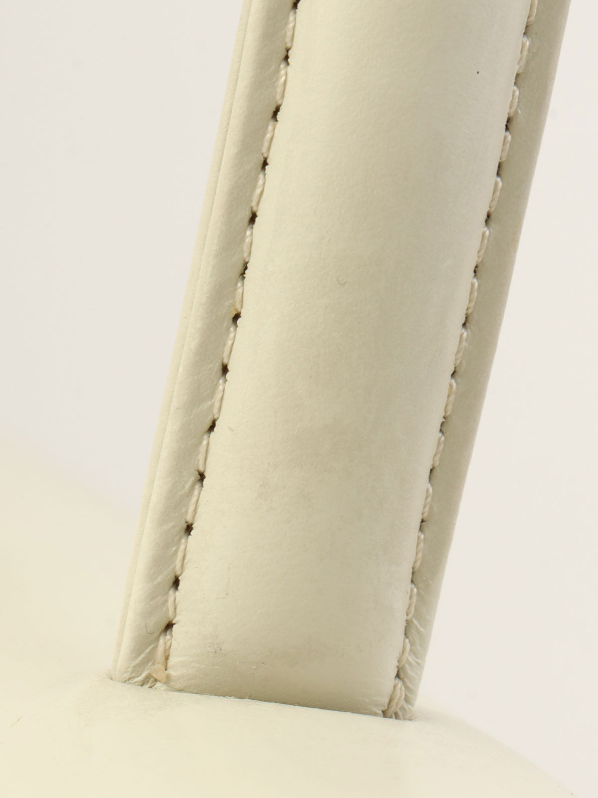 ロゴプレート2wayバッグ オフホワイト