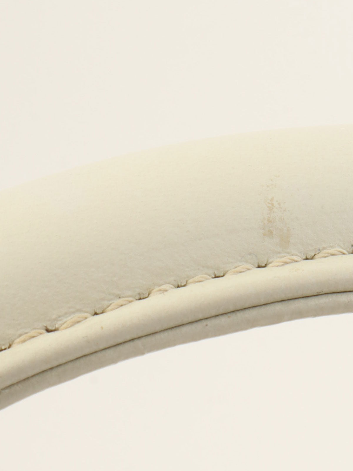 ロゴプレート2wayバッグ オフホワイト