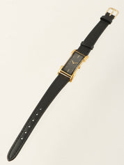 レクタンギュラーロゴフェイスウォッチ ブラック/ゴールド