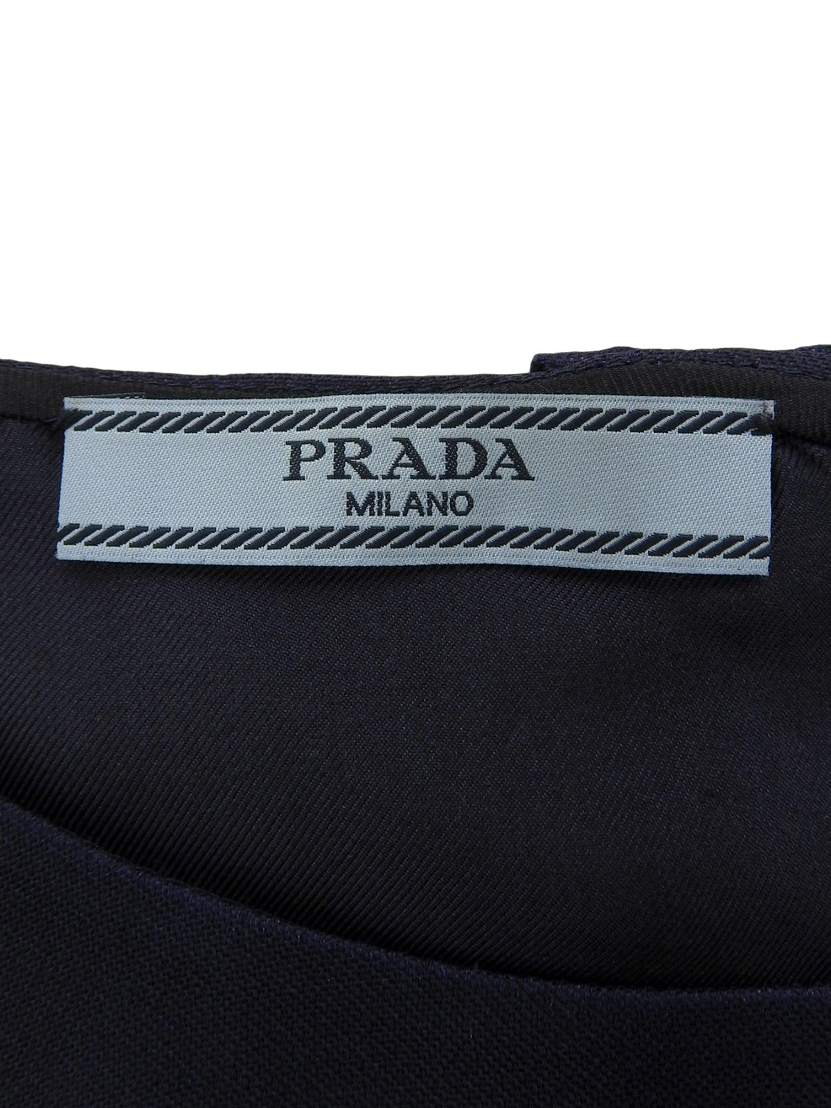 Silk floral pattern sleeveless top in navy/white