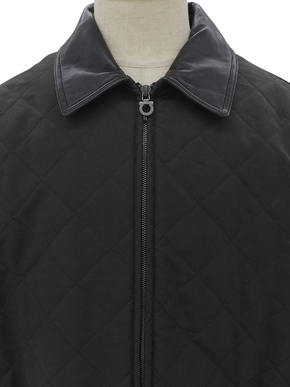 Gancini Zip-Up Quilted Coat in Black