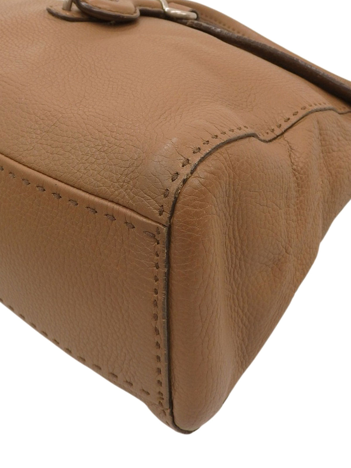 ロゴプレートワンショルダーバッグ ブラウン