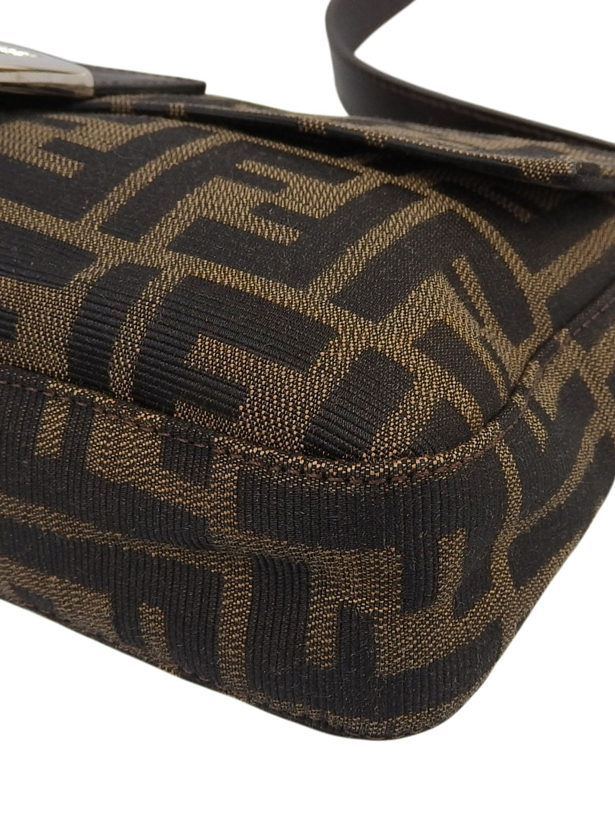 FF Zucca 图案妈妈水桶棕色