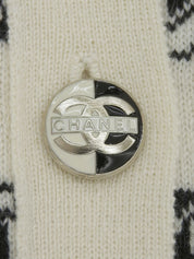 Cashmere Chain Border Pattern CC Mark Button Cardigan in Ivory/Black