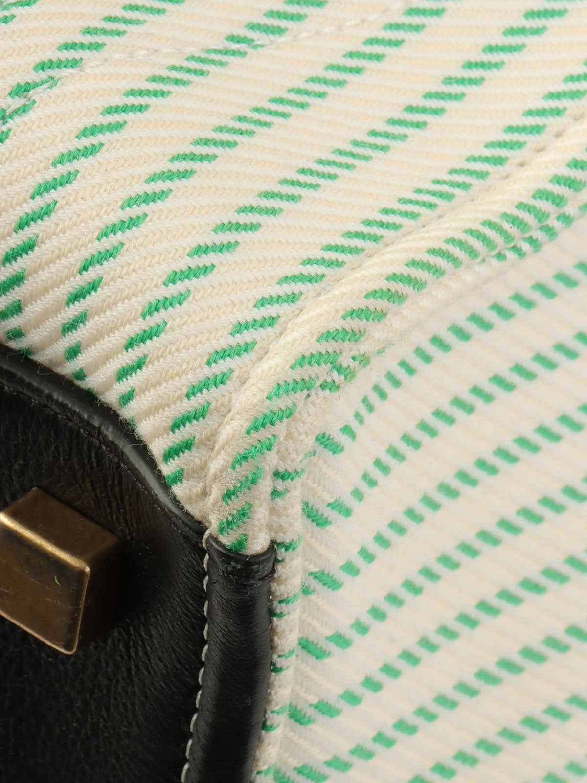 ラゲージファントム アイボリー/ グリーン/ブラック