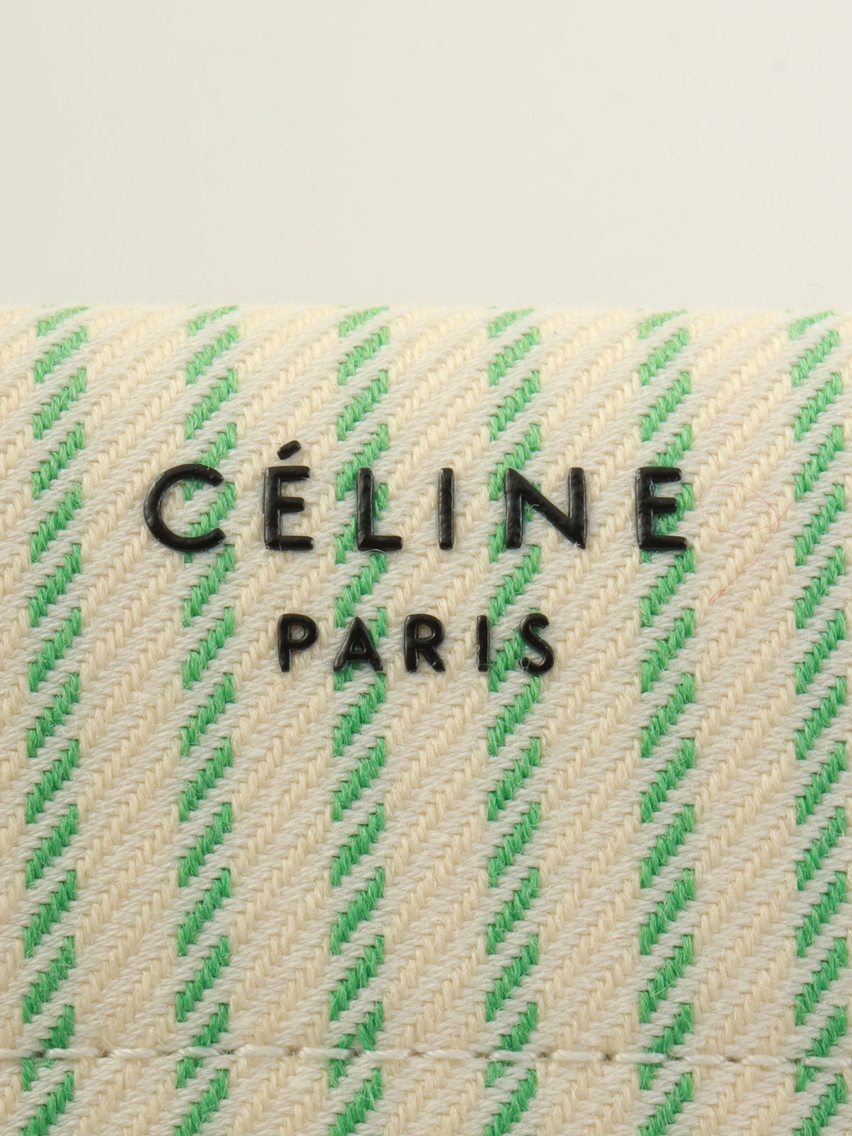 ラゲージファントム アイボリー/ グリーン/ブラック