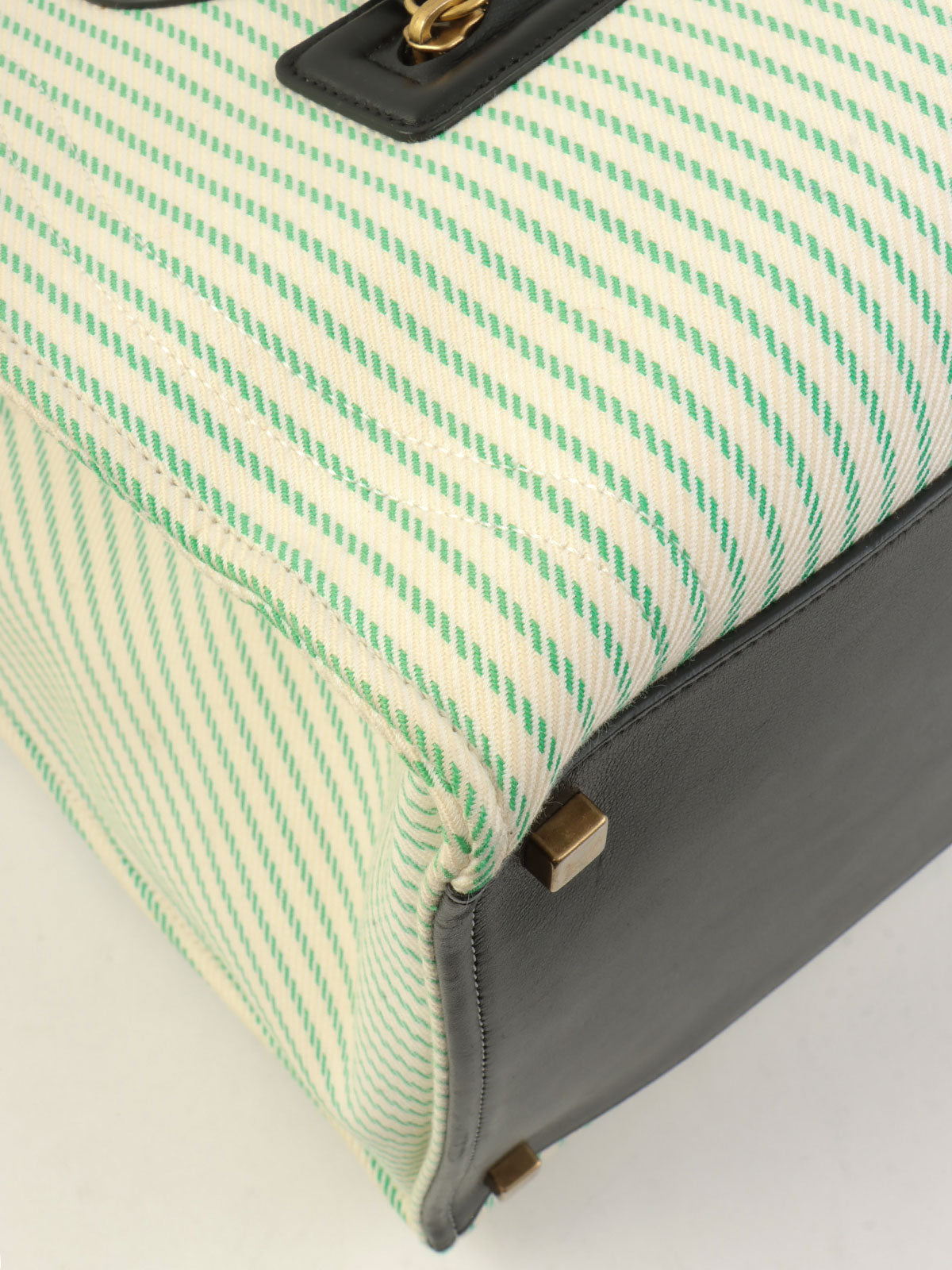 ラゲージファントム アイボリー/ グリーン/ブラック