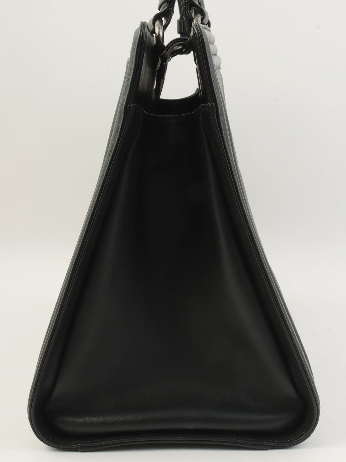 2014年頃製 シェブロンステッチボーイシャネルトートバッグ ブラック