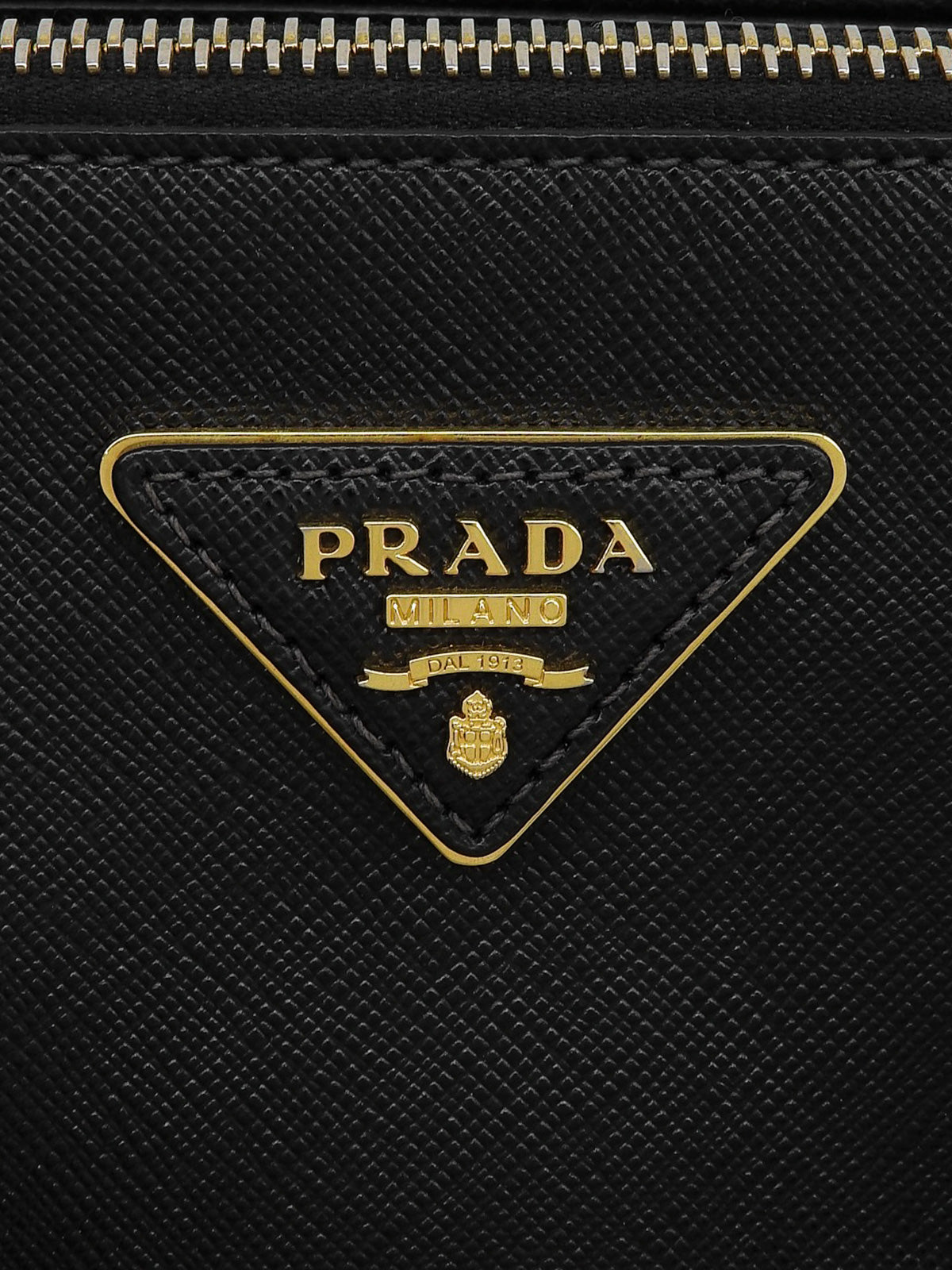 Saffiano Logo Plate 两用包，黑色