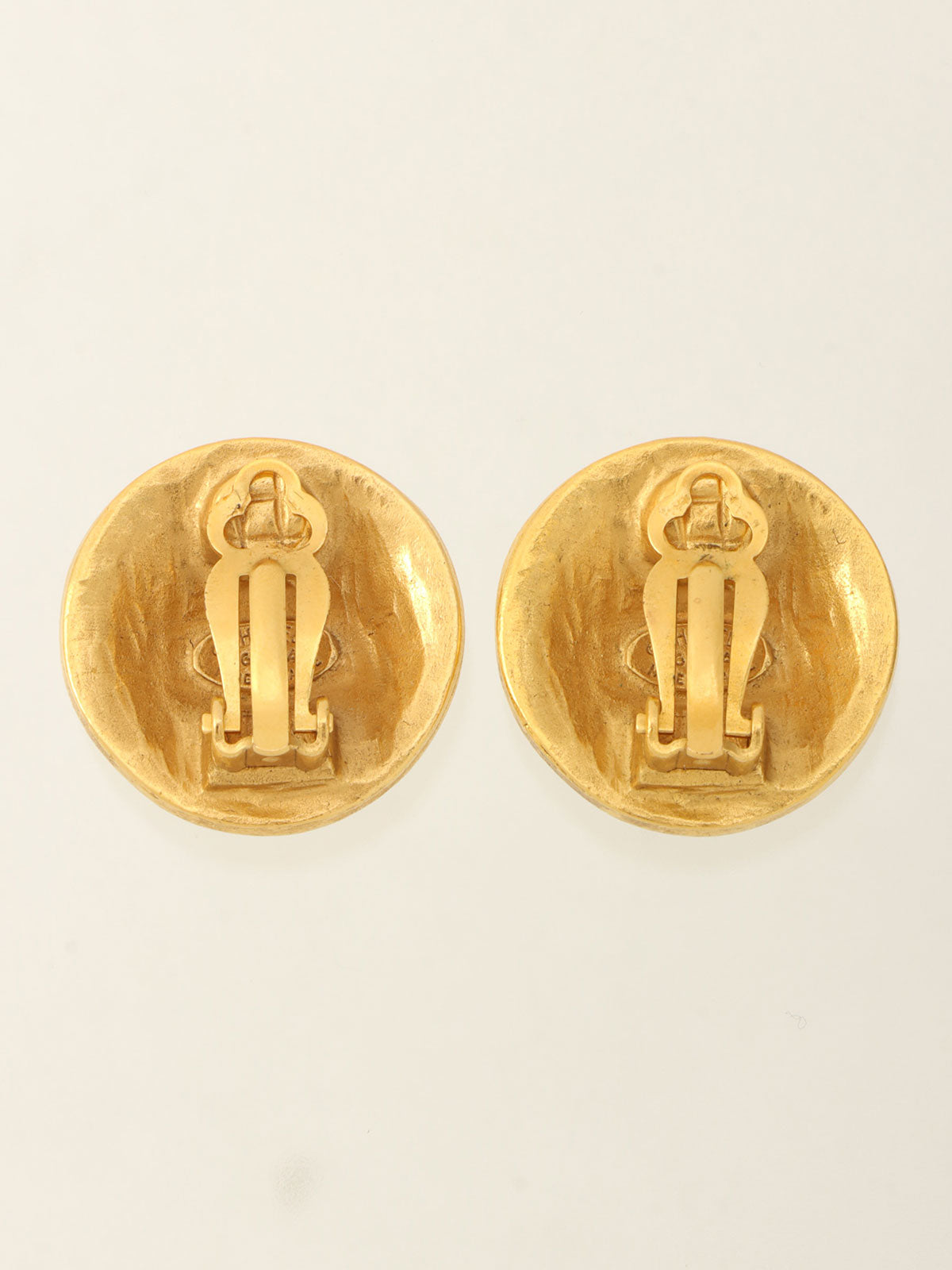 1996 Round Design CC Mark Earrings Gold