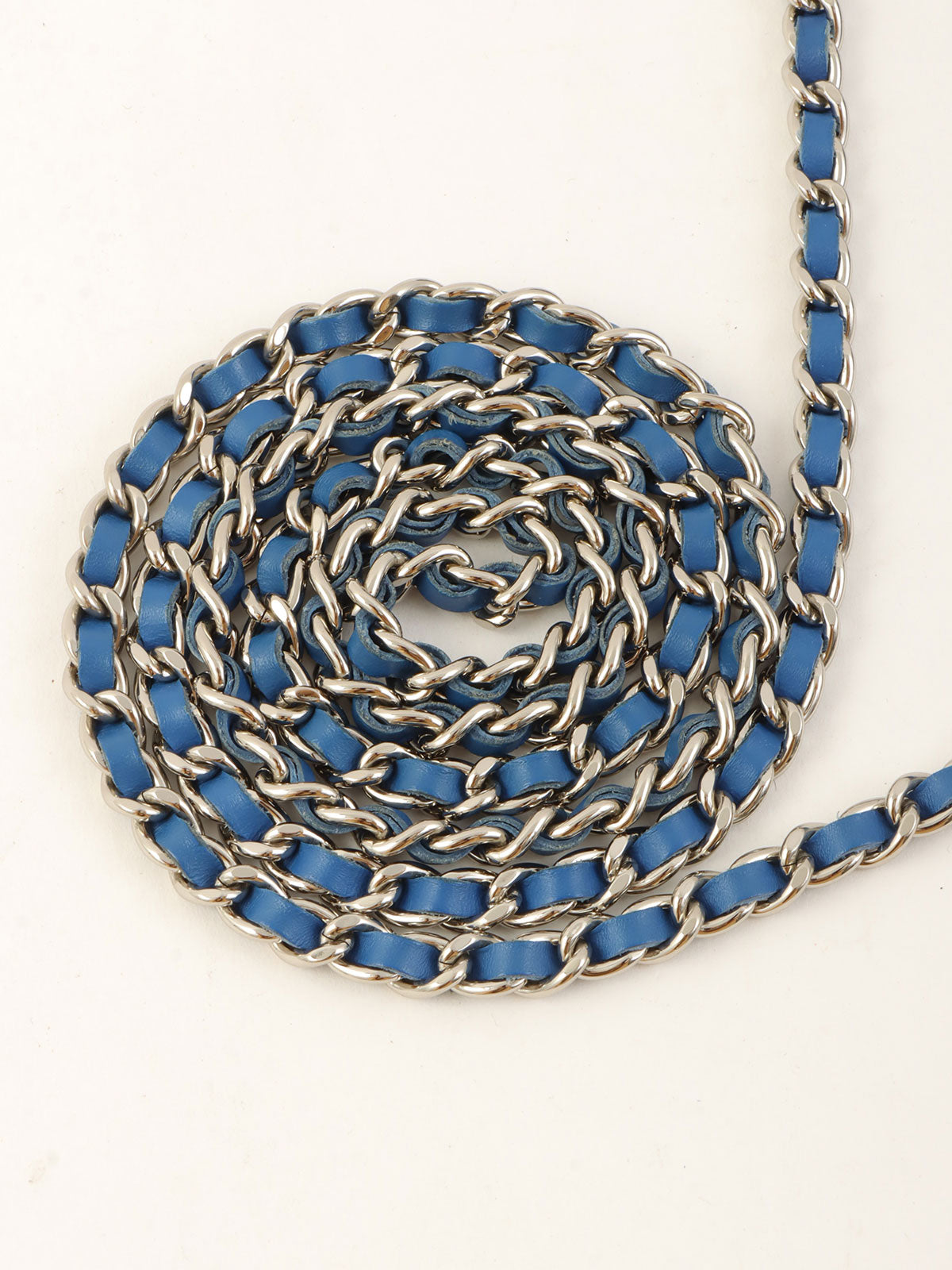 2014年頃製 パテントボーイシャネルチェーンウォレット ブルー