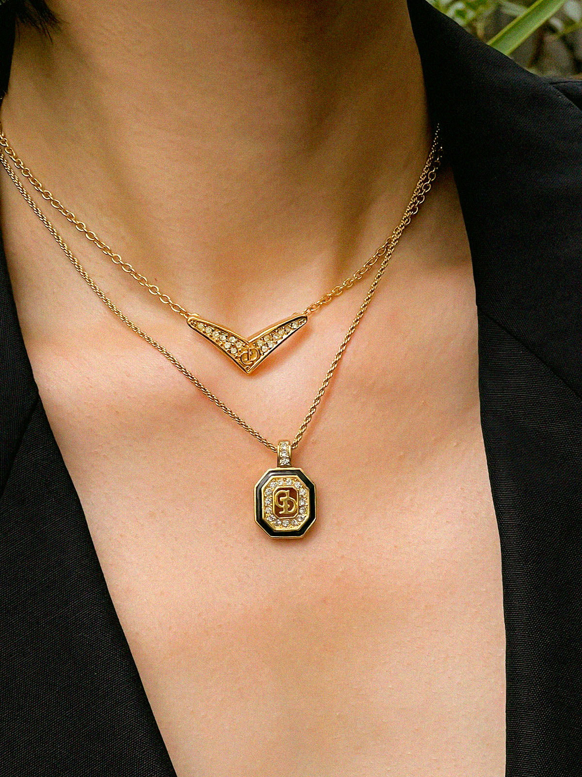 Rhinestone Octagon Logo Plate Necklace Gold/Black