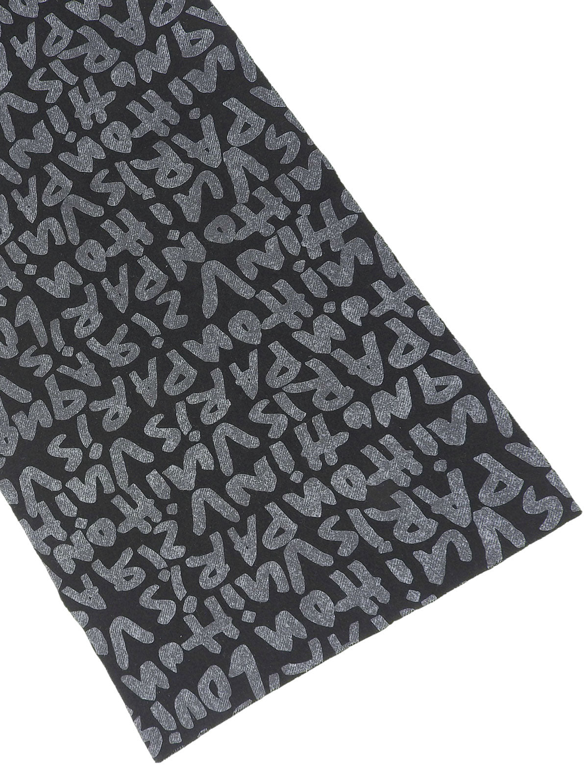 字母图案涂鸦围巾 黑色/银色