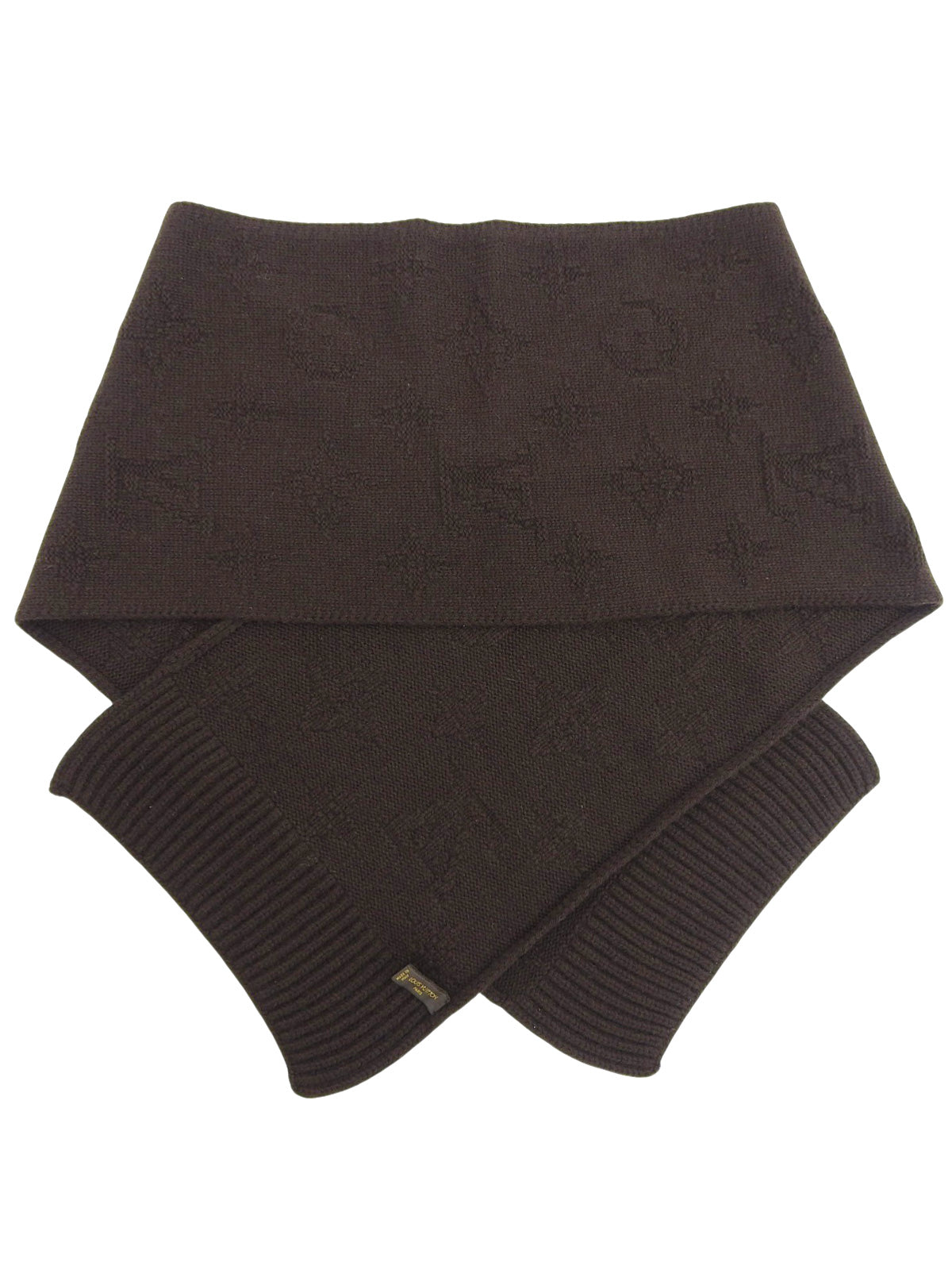 棕色字母图案围巾