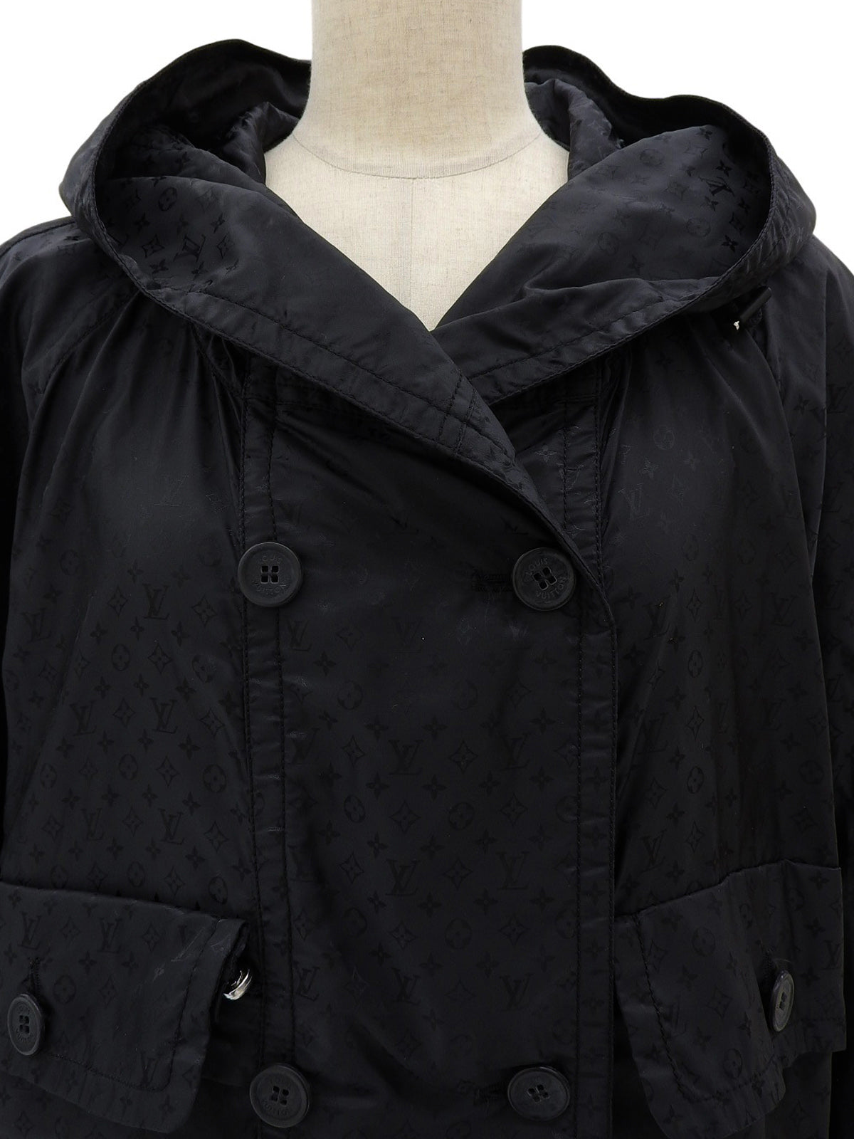 モノグラムロゴボタンウィンドブレーカー #36 ブラック
