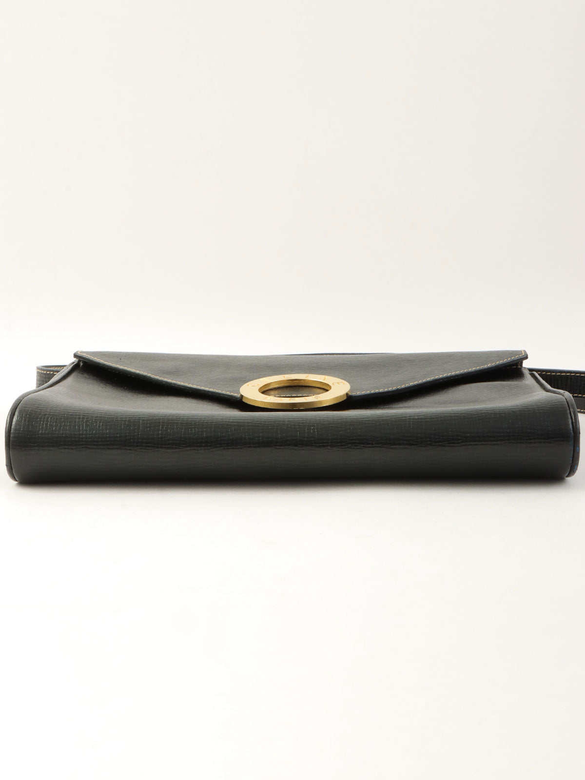 サークルロゴプレートショルダーバッグ ブラック