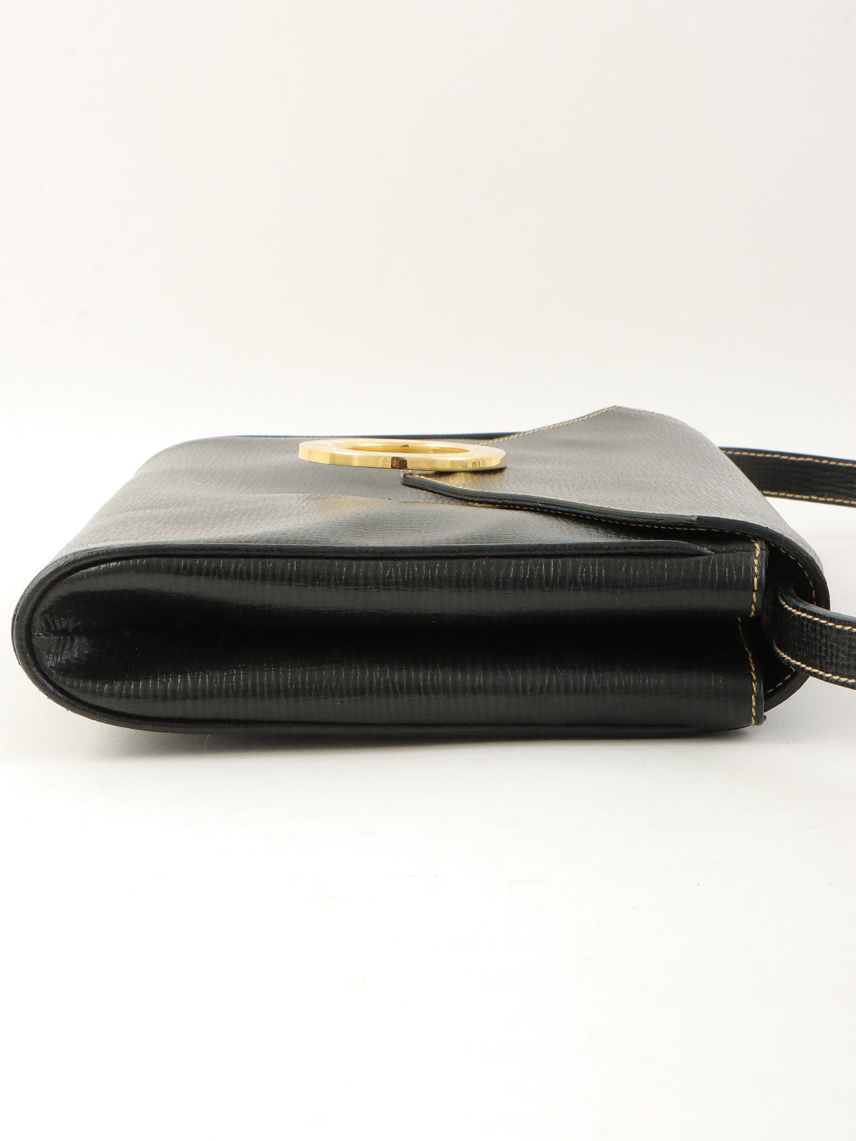 サークルロゴプレートショルダーバッグ ブラック