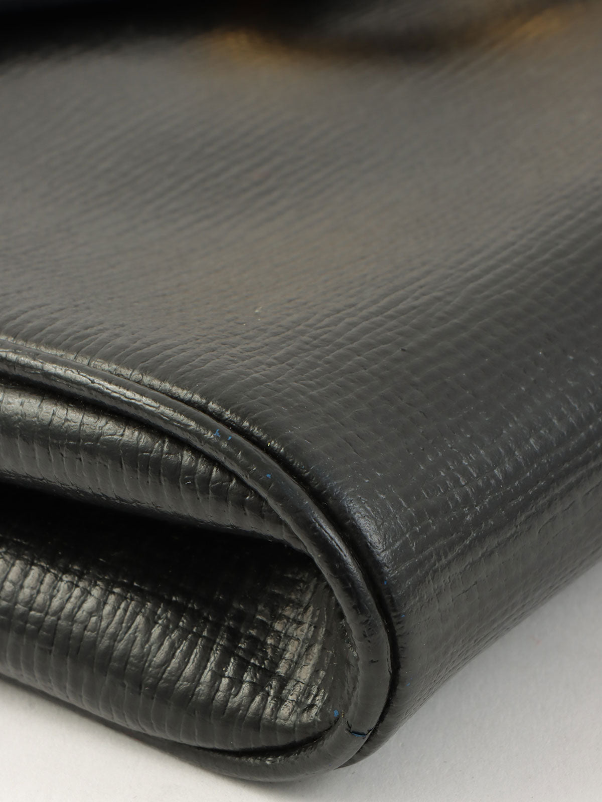 サークルロゴプレートショルダーバッグ ブラック