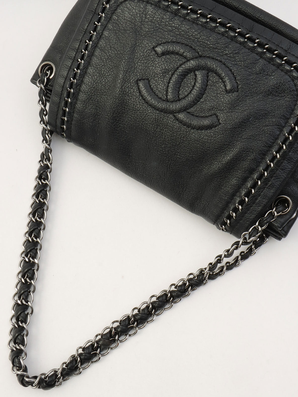 Luxury Line Chain Shoulder Bag, Black, manufactured around 2005