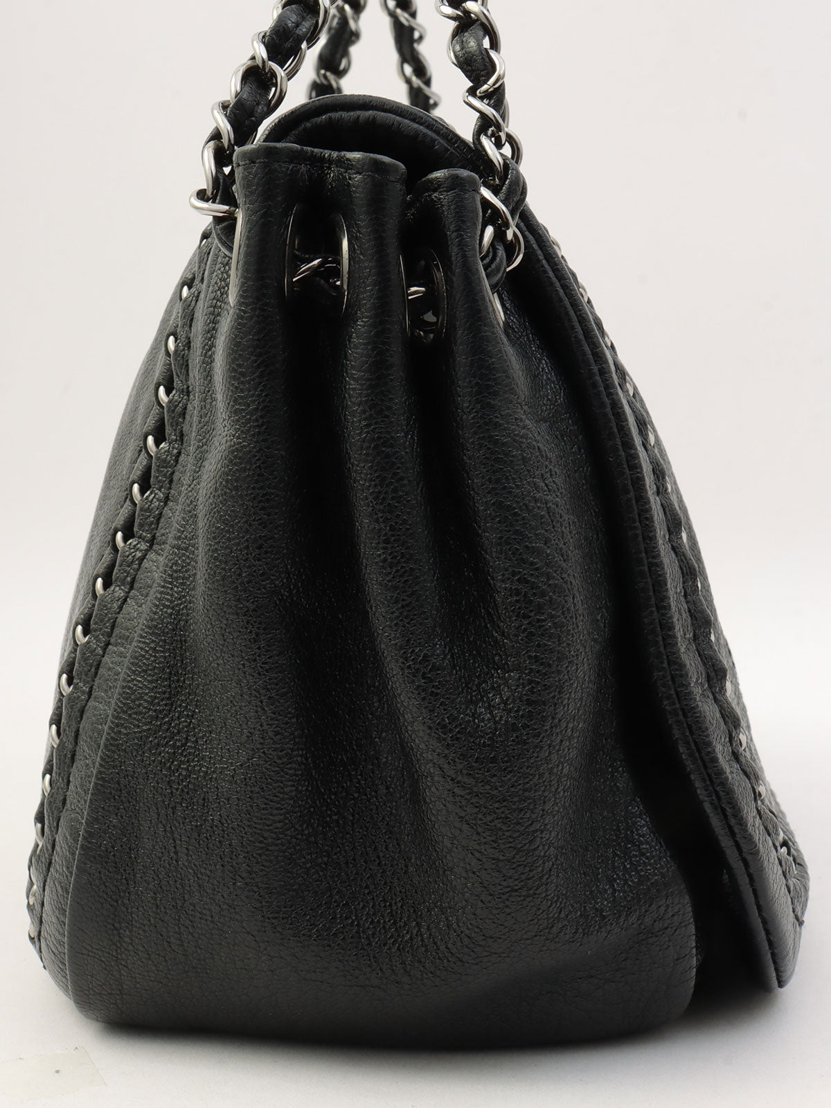 Luxury Line Chain Shoulder Bag, Black, manufactured around 2005