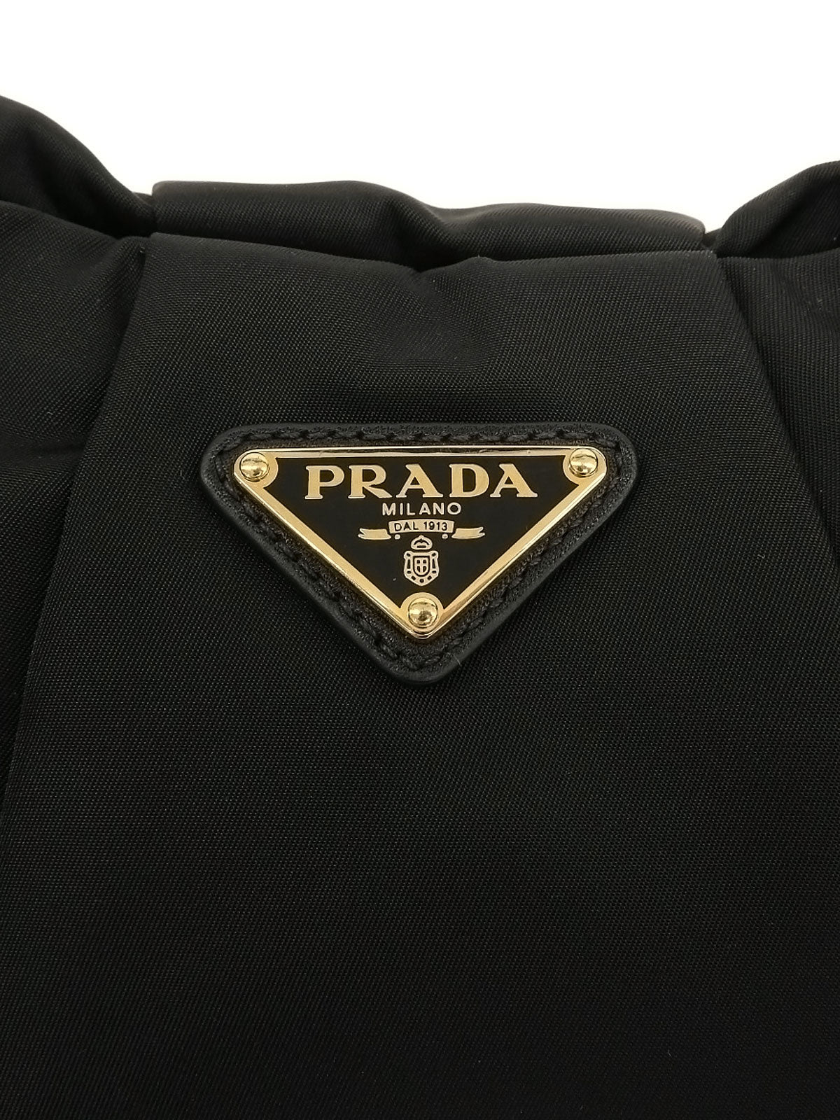 ナイロンロゴプレートワンショルダーバッグ ブラック