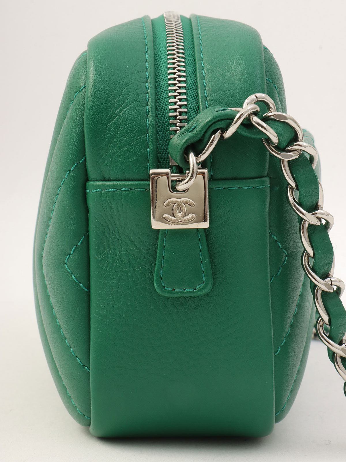 1992-ish CC Mark Plate Fringe Chain Shoulder Bag Green