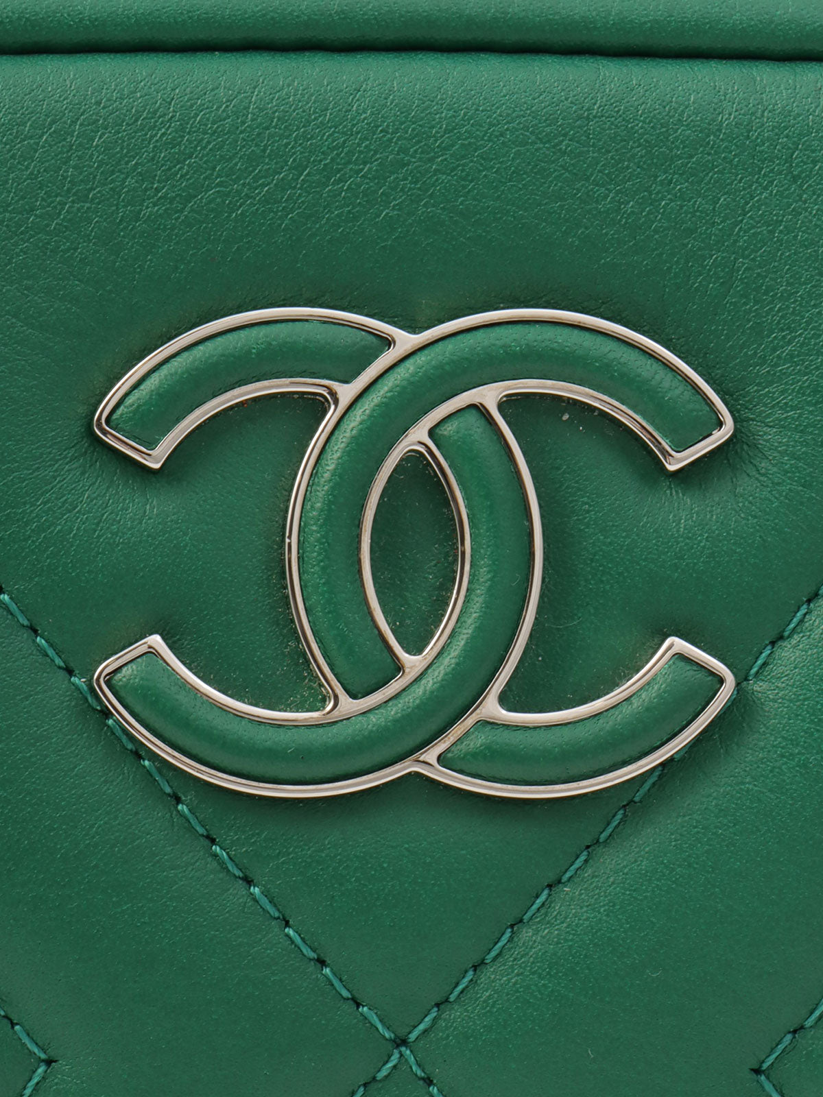 1992-ish CC Mark Plate Fringe Chain Shoulder Bag Green