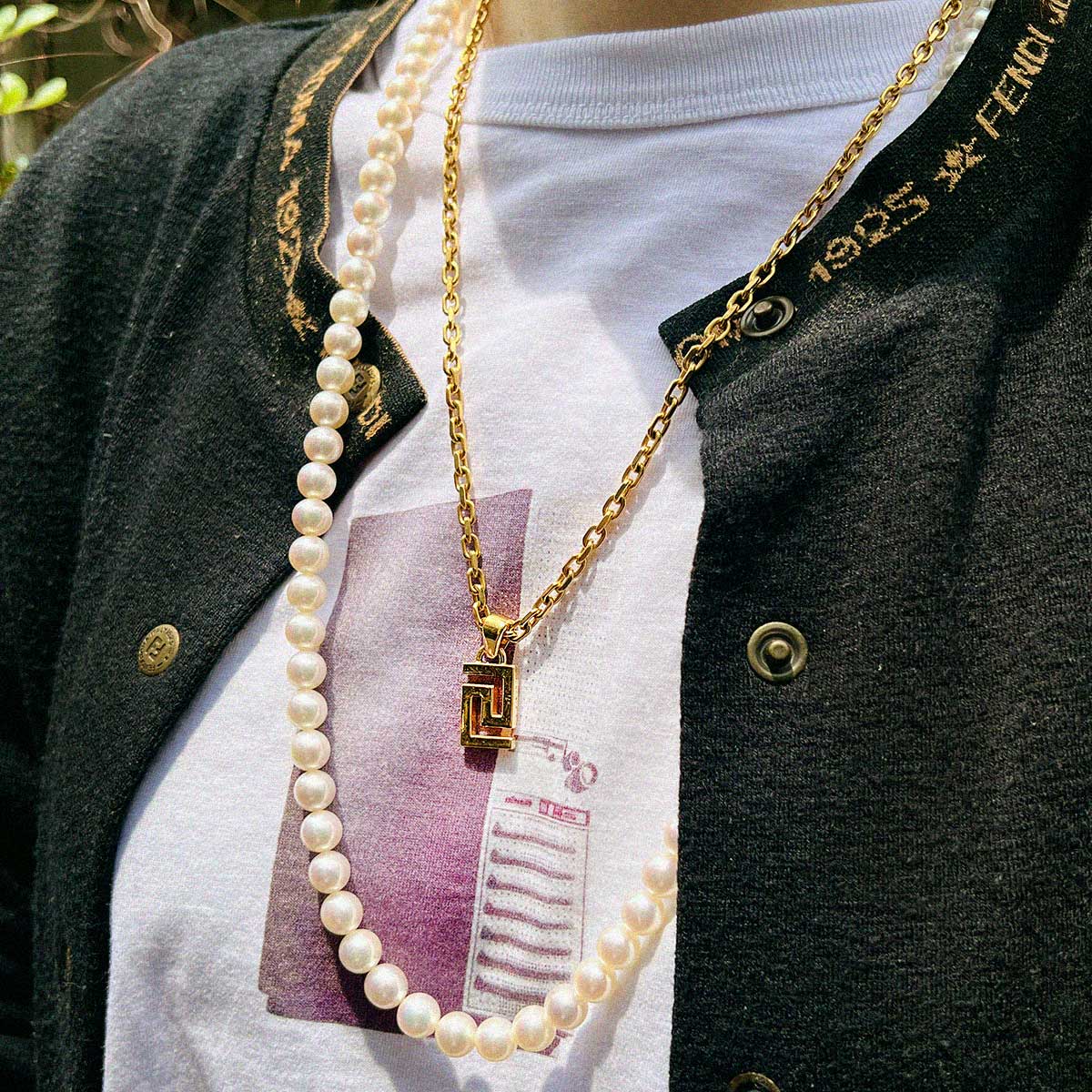 Logo Plate Necklace Gold