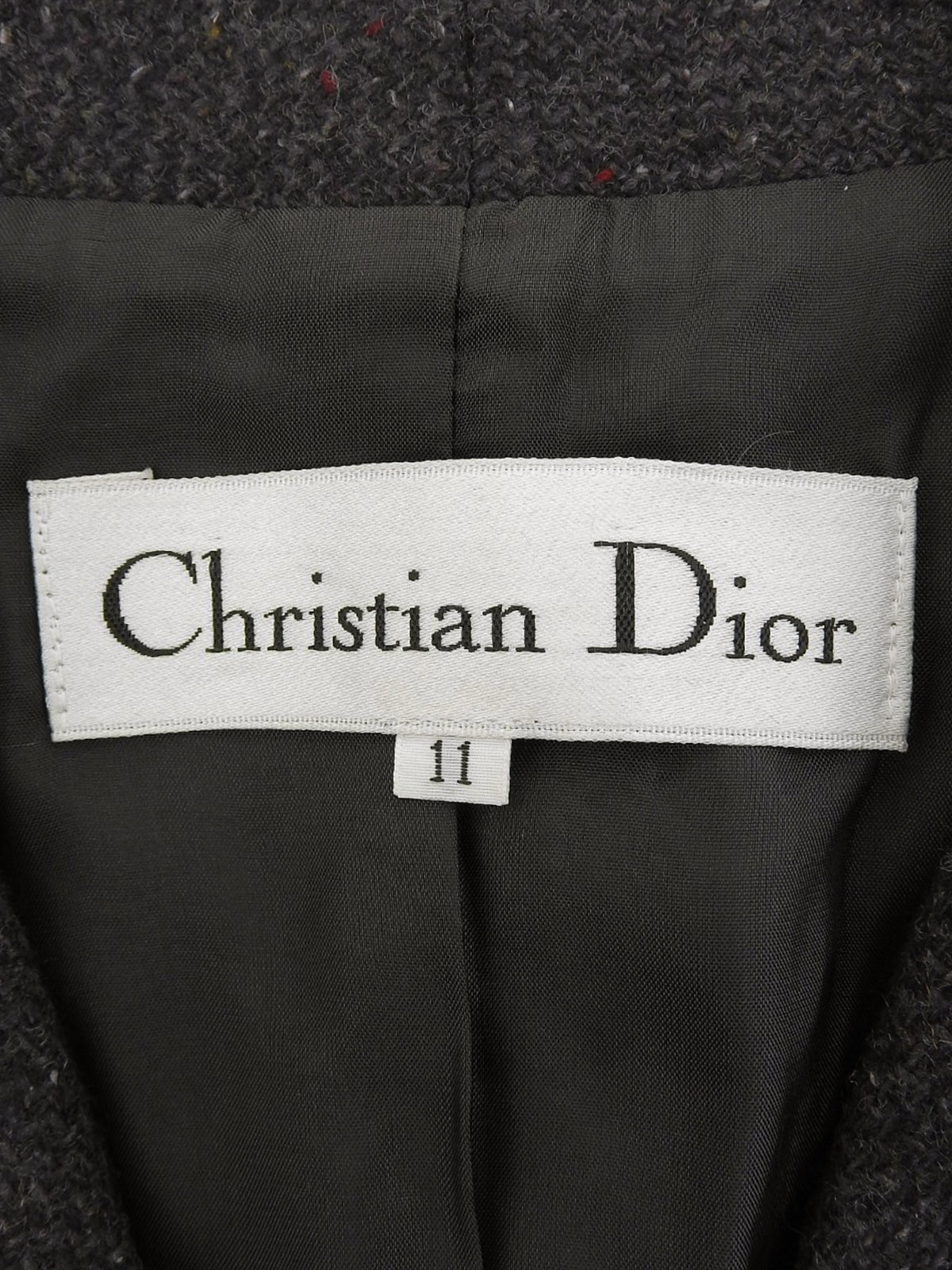 羊毛颜色：灰色