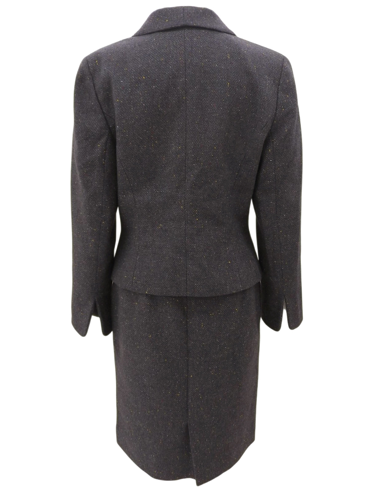 羊毛颜色：灰色