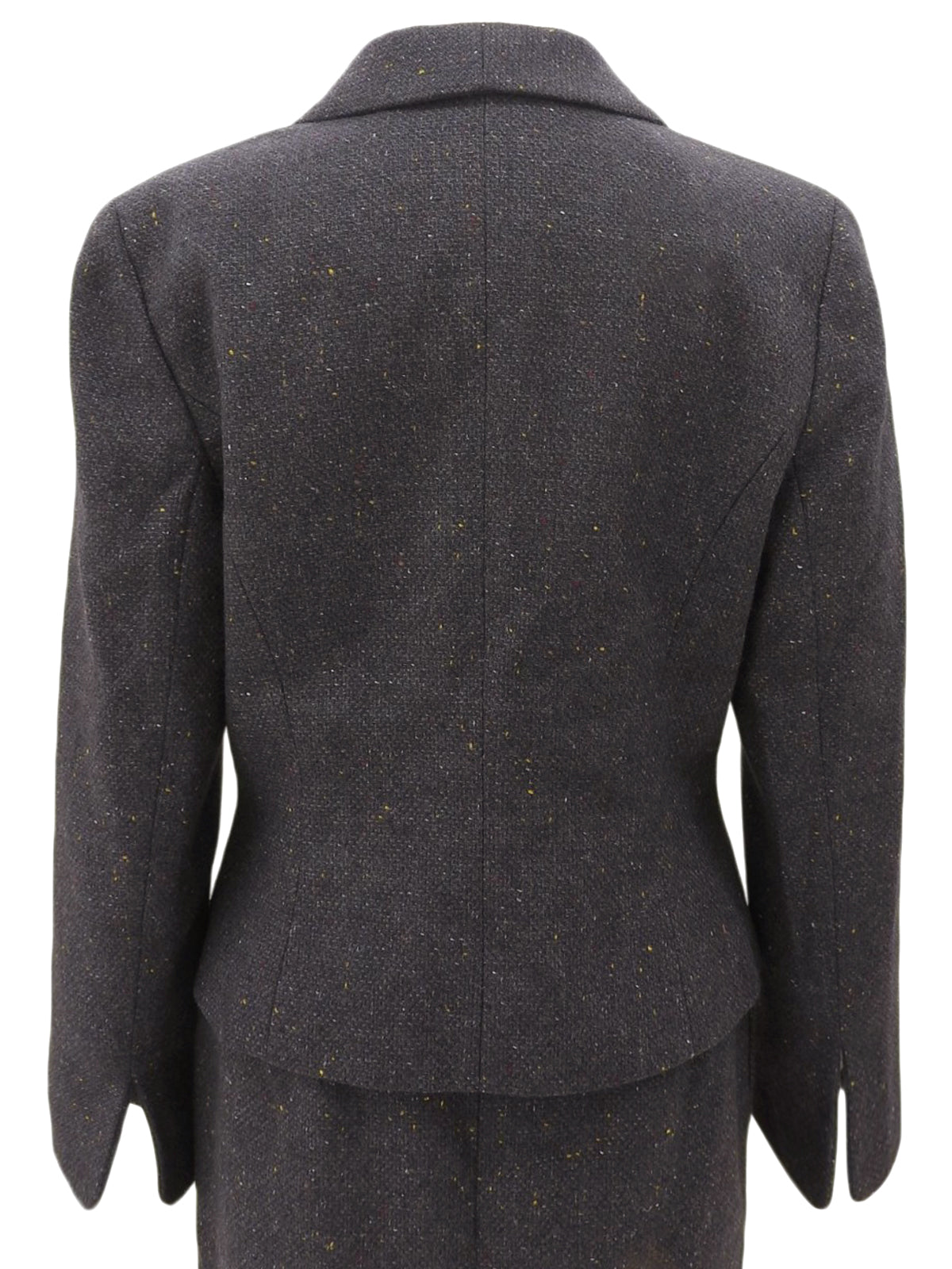 羊毛颜色：灰色