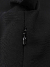 黑色喇叭形短袖连衣裙