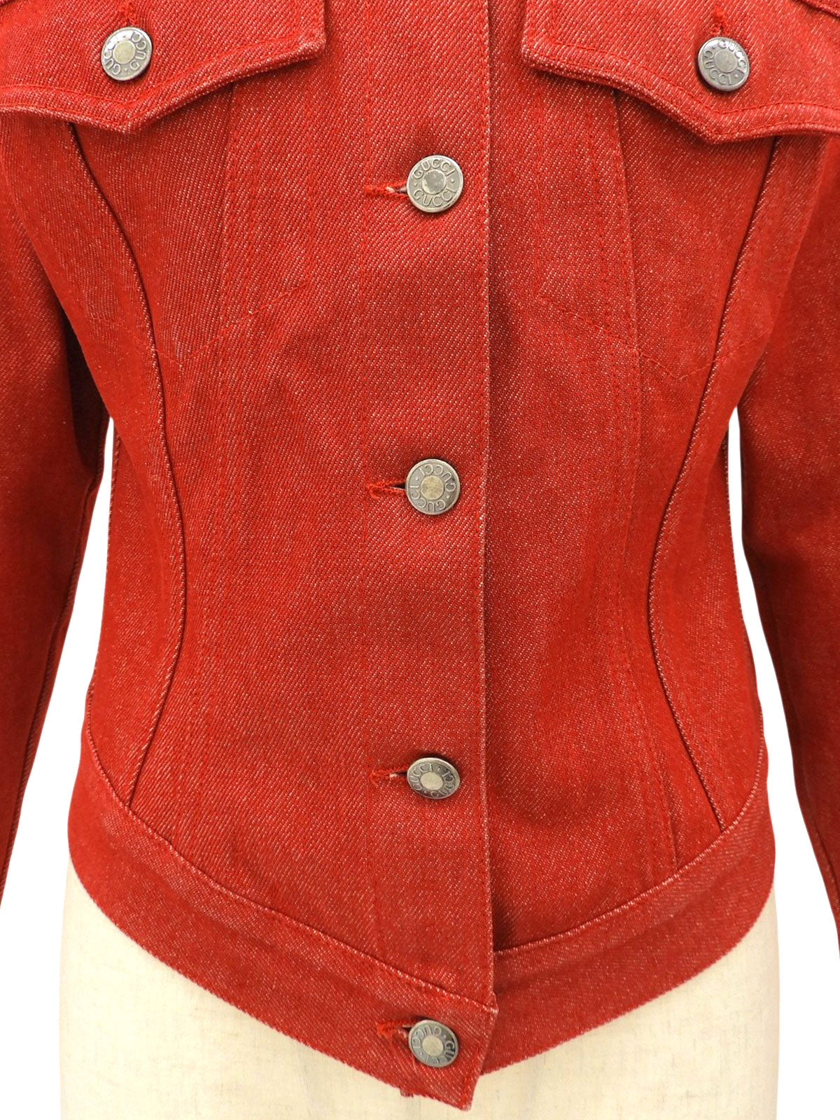 红色牛仔布logo纽扣夹克