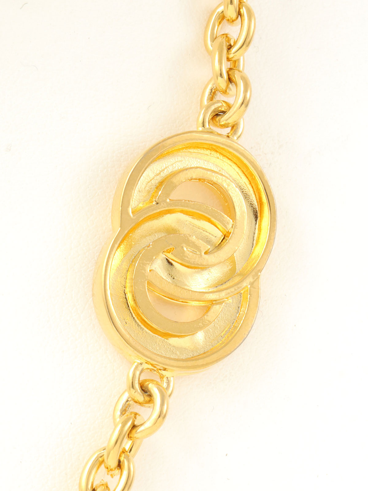 Double Circle Logo Plate Choker Gold