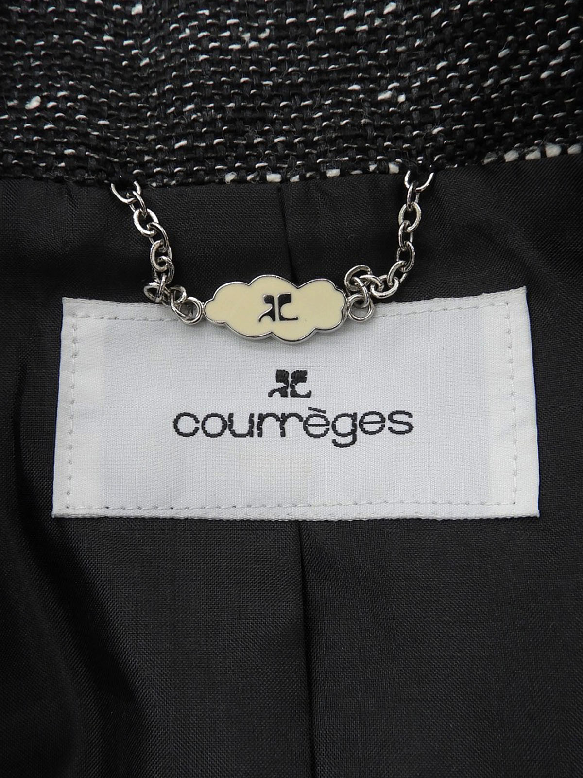 Logo按钮褶边设计套装 黑/白