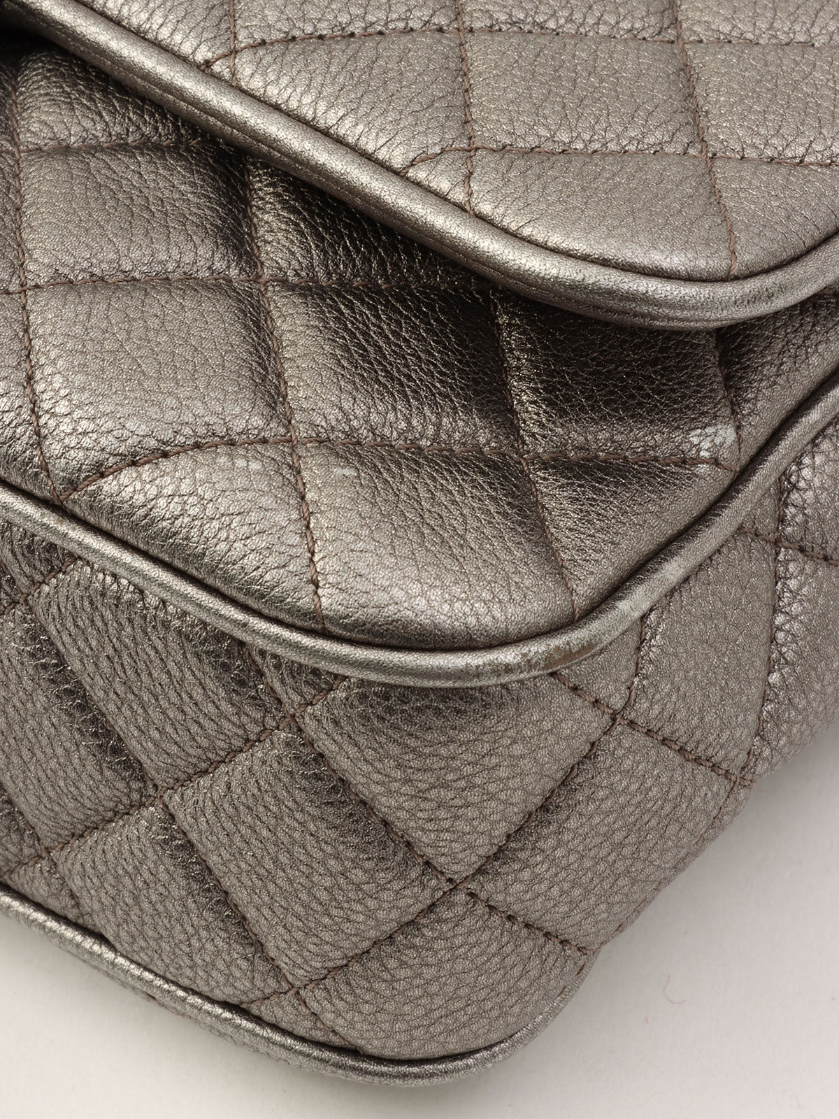 Around 2016 Made CC Turn Lock Chain Shoulder Bag Silver