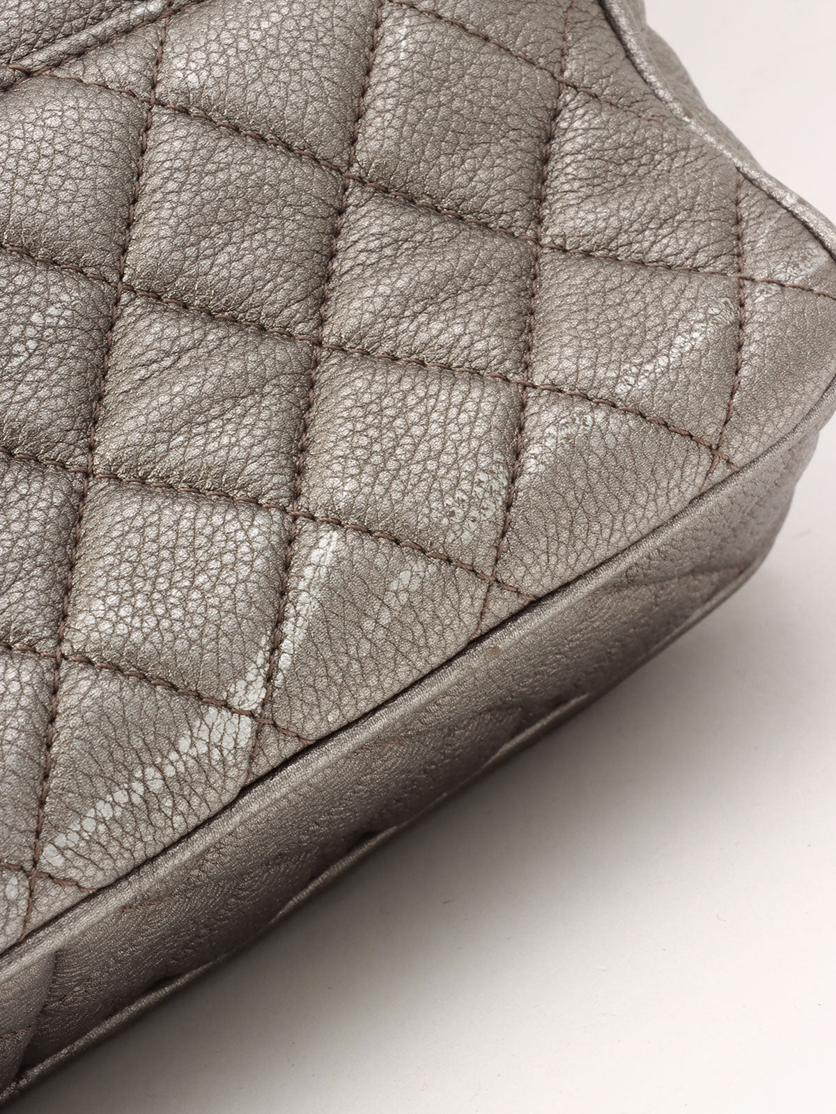 Around 2016 Made CC Turn Lock Chain Shoulder Bag Silver
