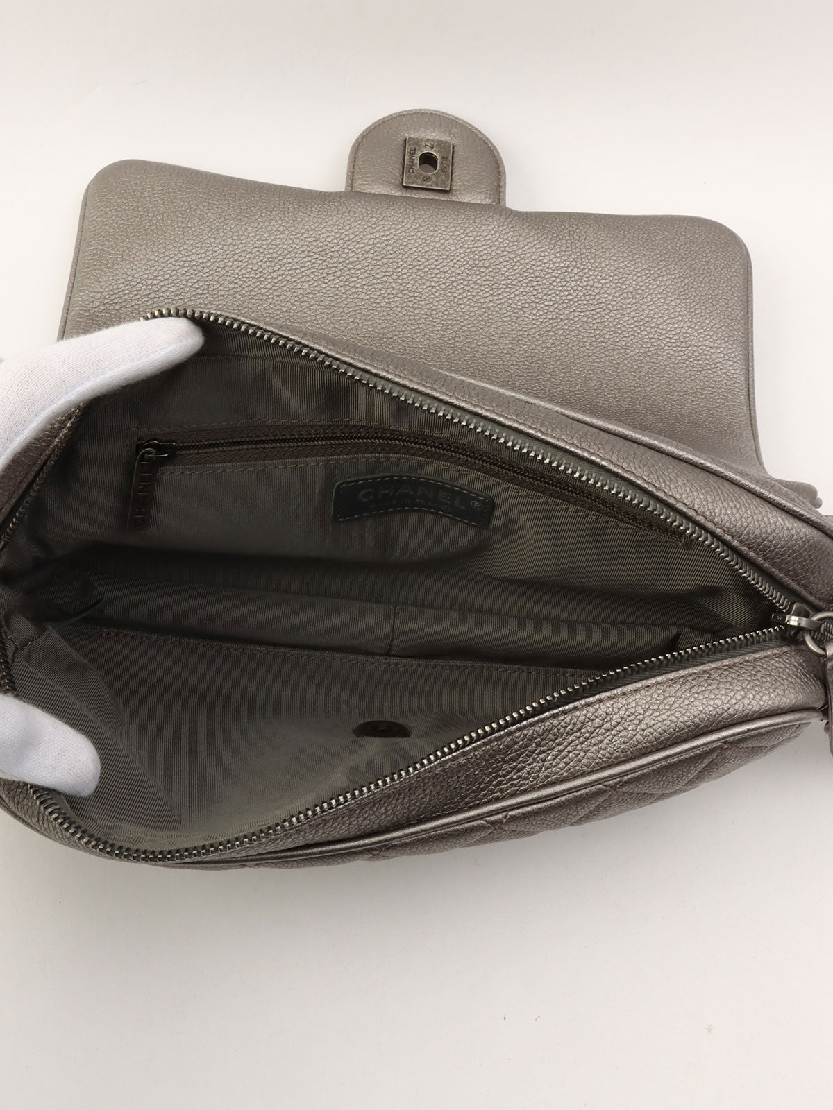 Around 2016 Made CC Turn Lock Chain Shoulder Bag Silver