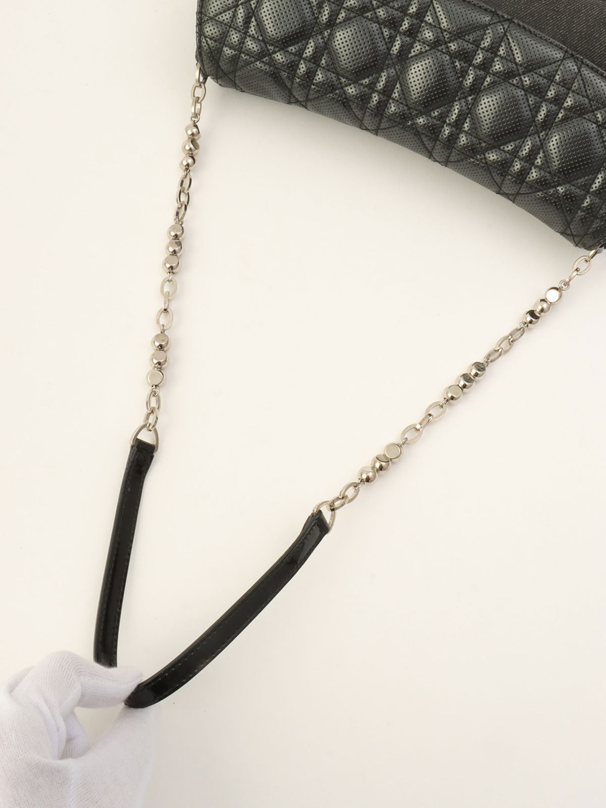 Cannage Stitch Chain Shoulder Bag in Black