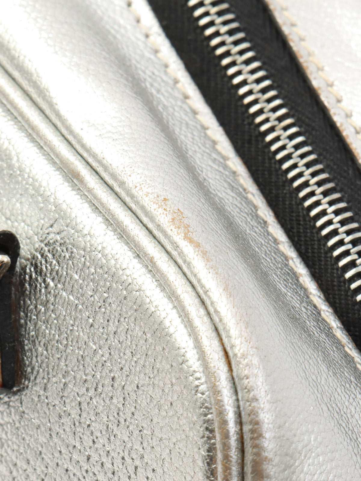 2004 年迷你羽毛银色